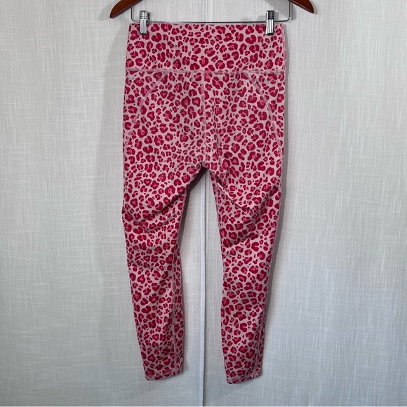 Fabletics Leopard Print 7/8 Powerhold Athletic Gym Workout Leggings Size S - Picture 7 of 12